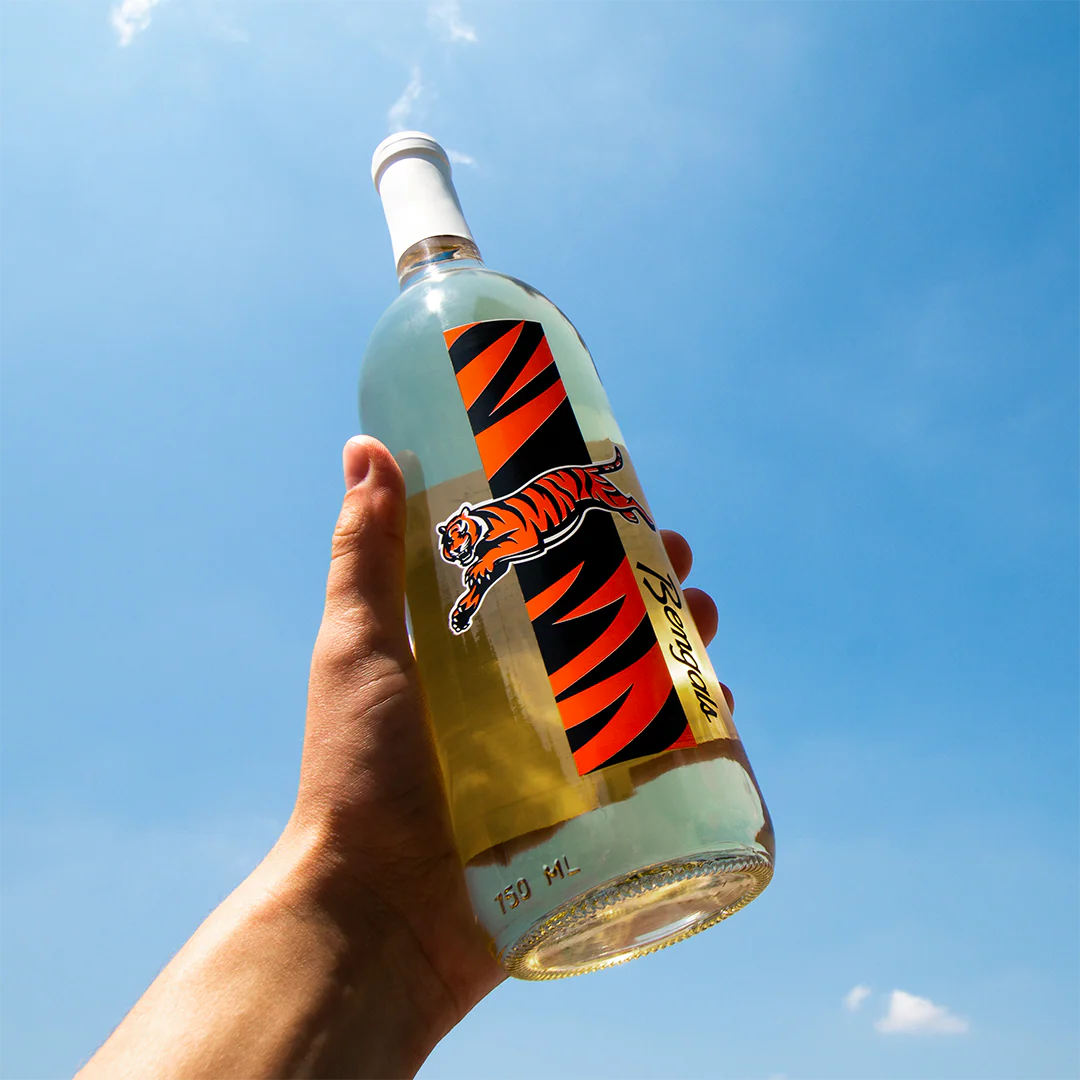 Cincinnati Bengals Retro Logo Sauvignon Blanc - Image 2