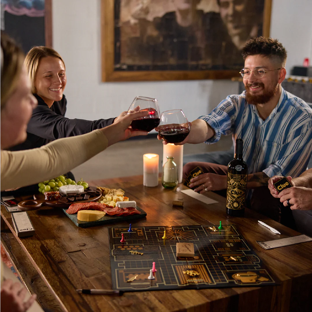 Clue Murder at the Winery Game Set - Image 15
