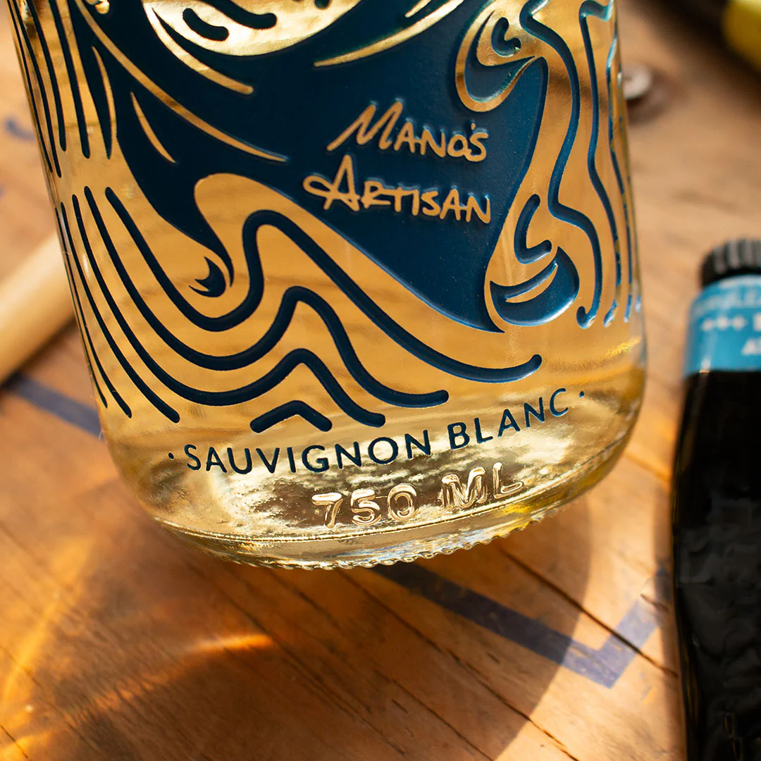 Mano's Artisan Koi Fish Sauvignon Blanc - Image 4