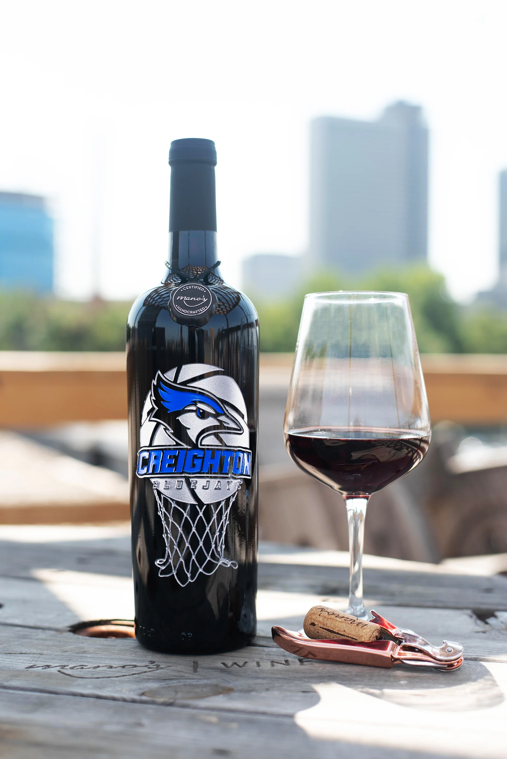 Creighton University Basketball Etched Wine Bottle - Image 3