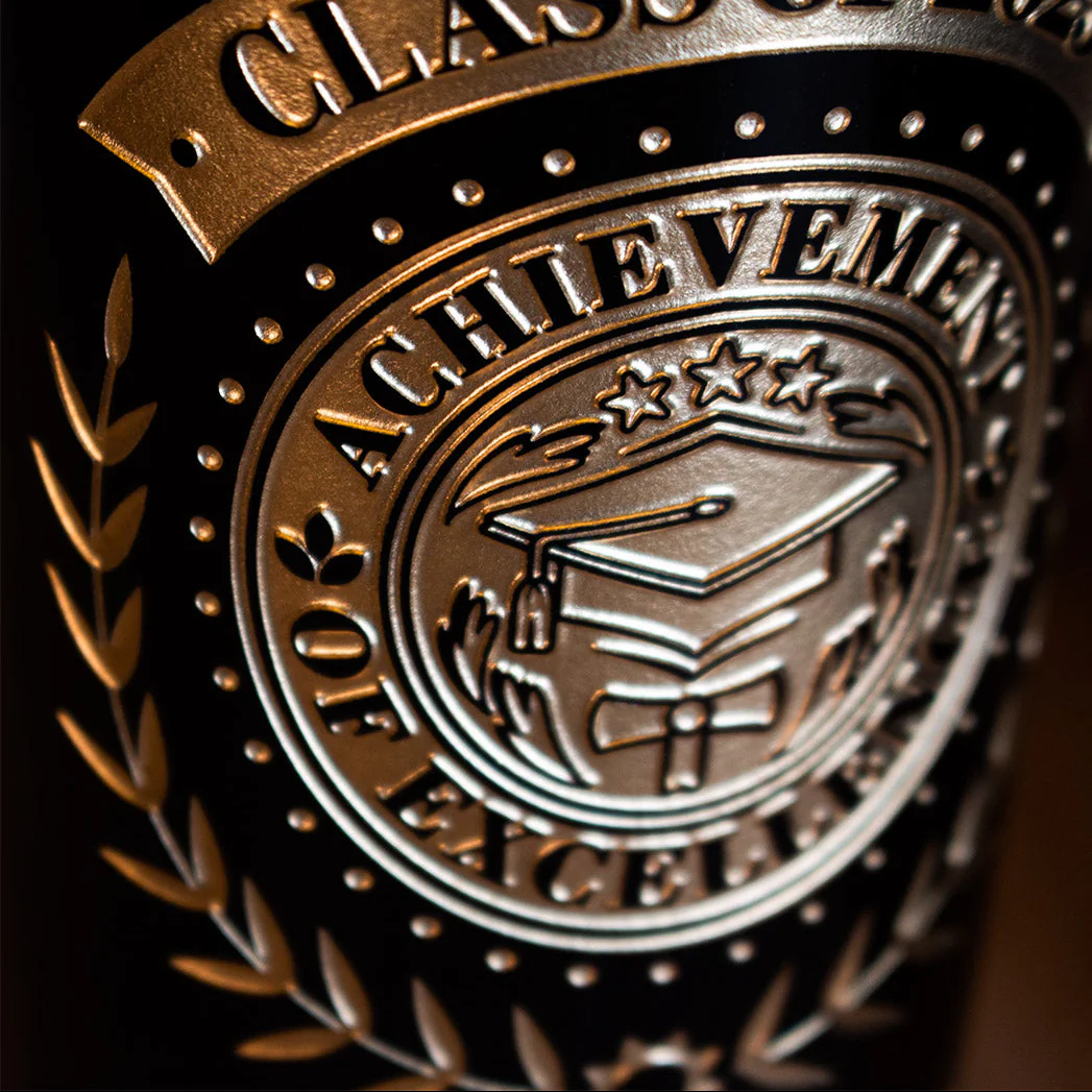 Custom Graduation Laurel Etched Wine - Image 8