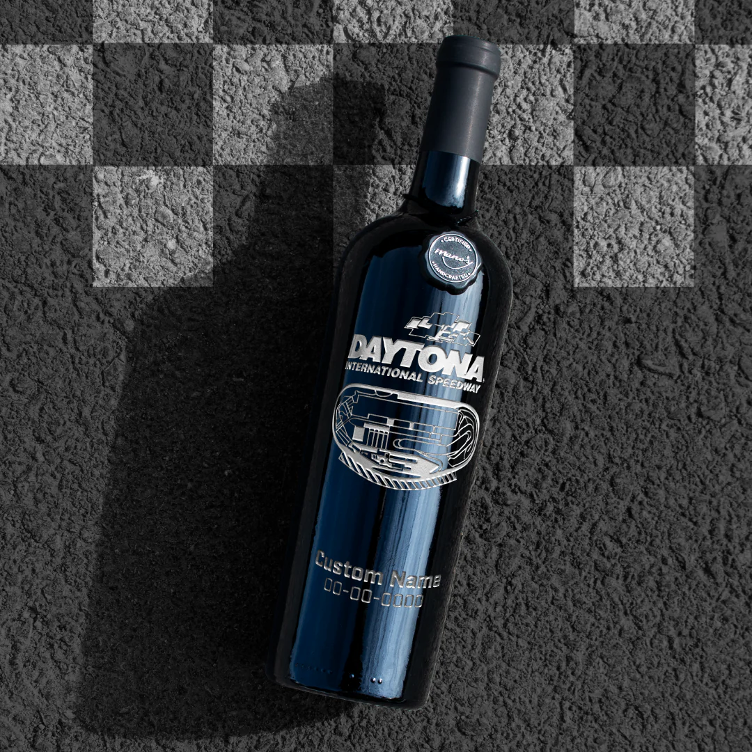 Daytona International Speedway Custom Etched Wine - Image 3