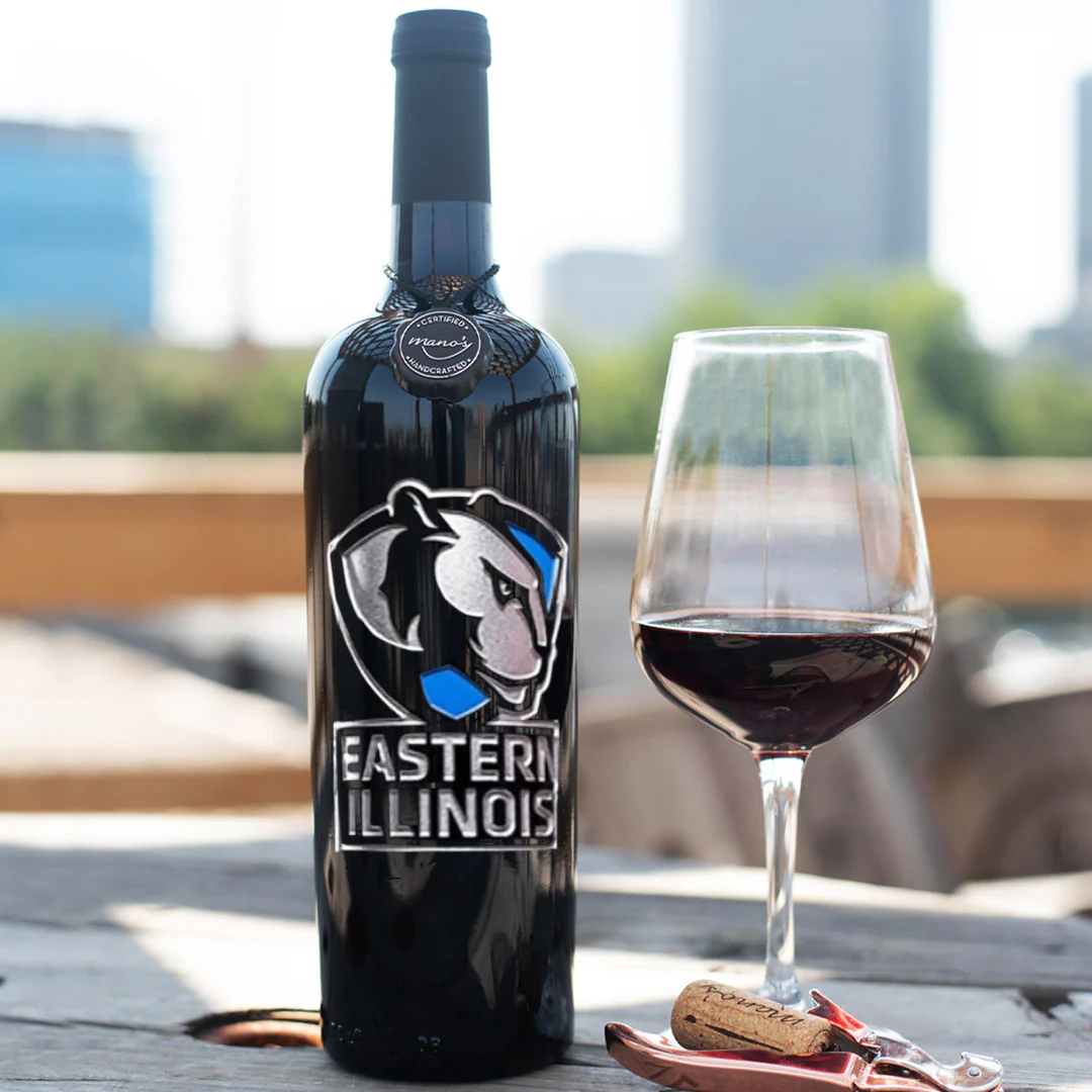 Eastern Illinois University Etched Wine Bottle - Image 3