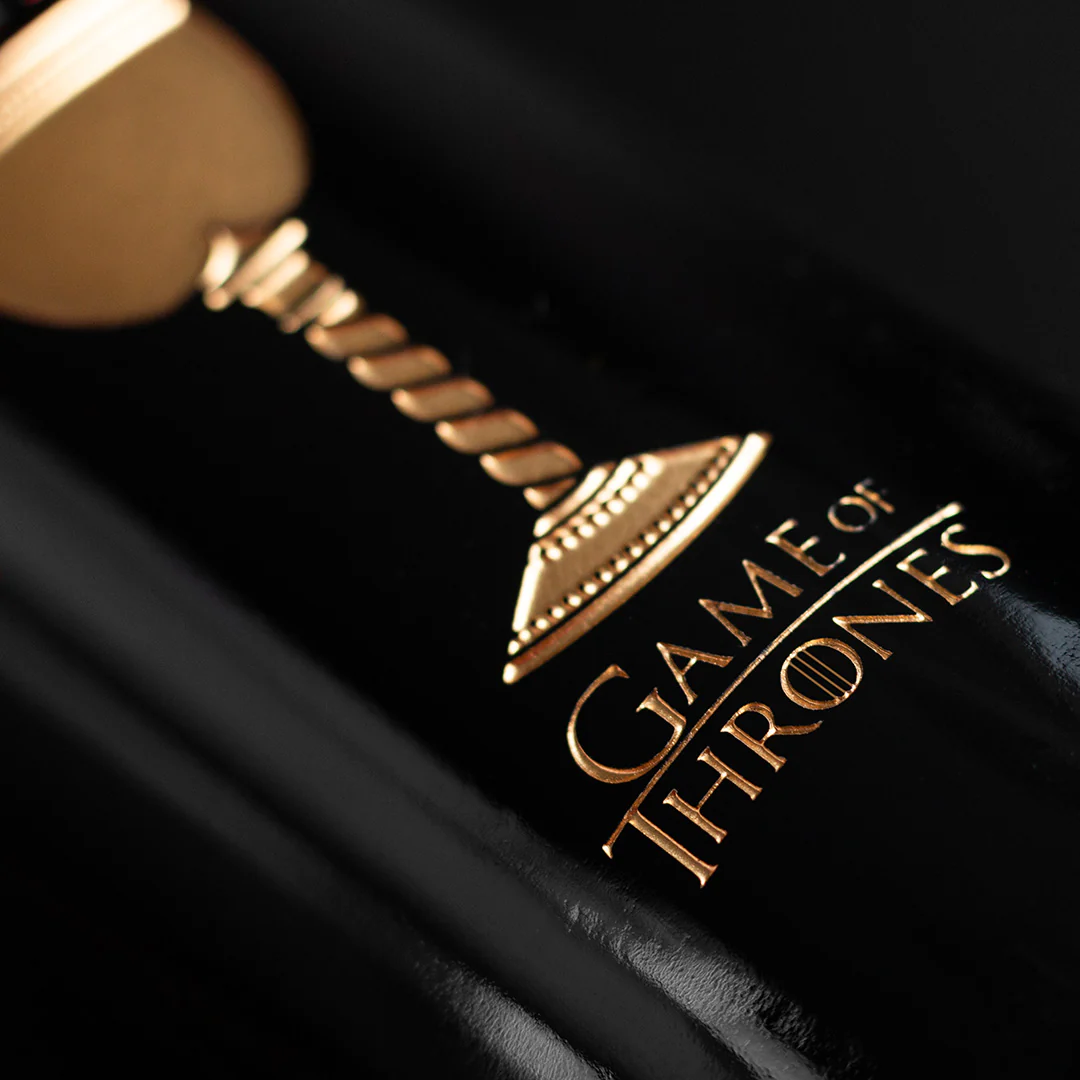Game of Thrones "I drink and I know things" Etched Wine - Image 3