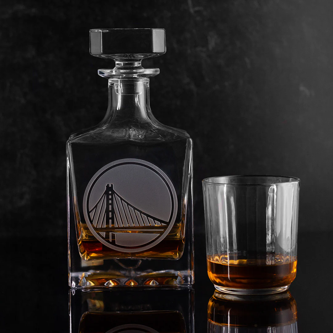 Golden State Square 1L Decanter - Image 4