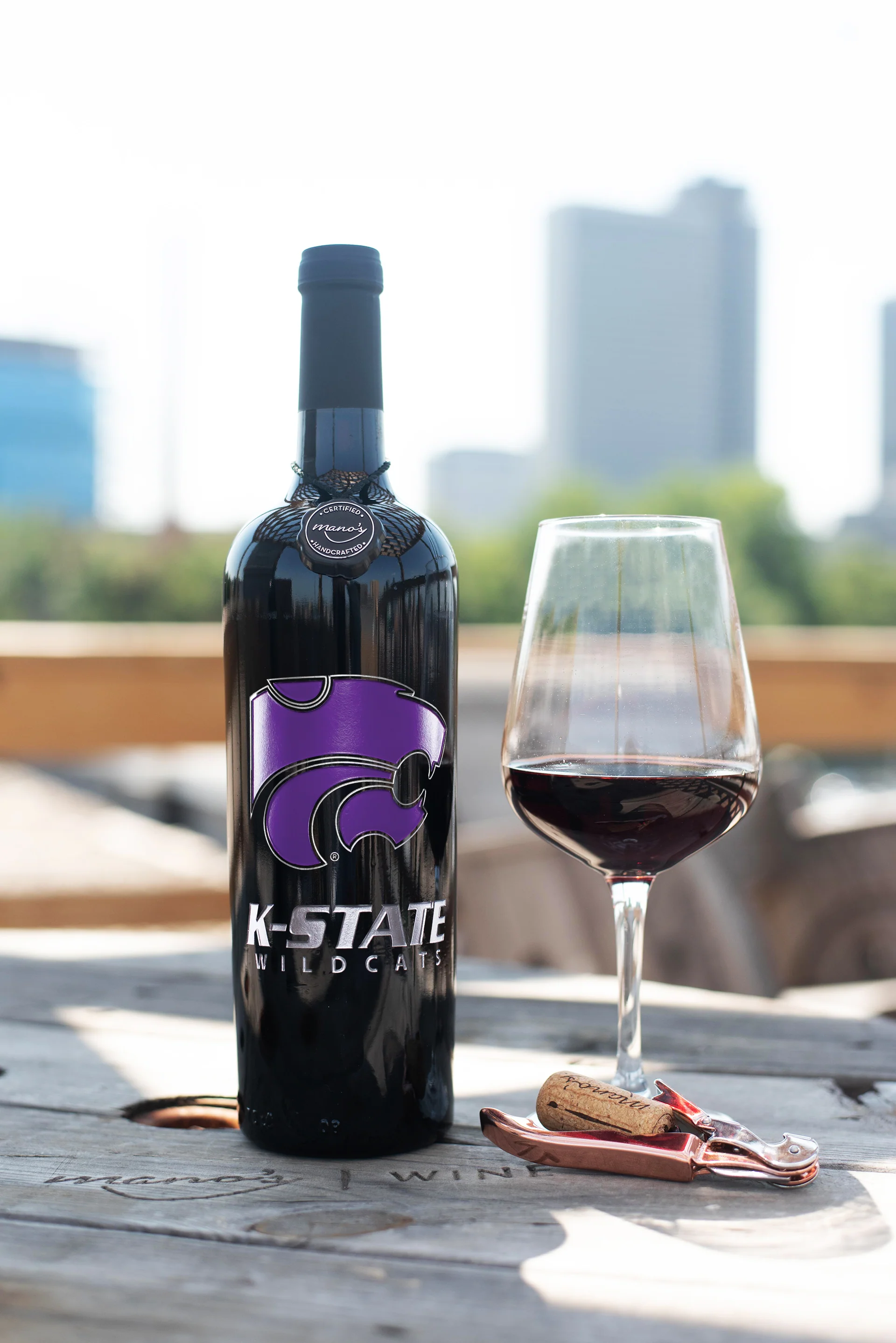 Kansas State University Powercat Etched Wine Bottle - Image 3