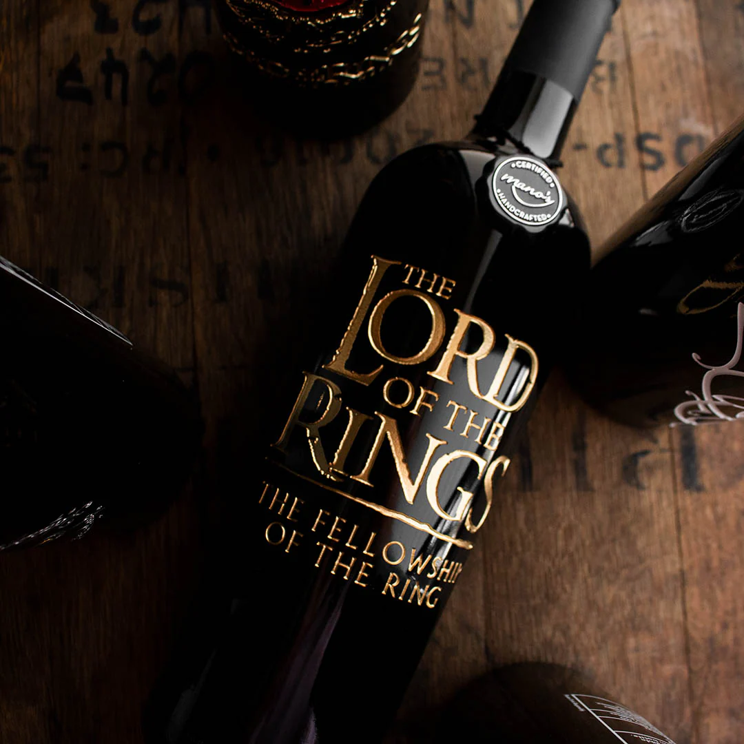 The Lord of the Rings Logo Etched Wine - Image 4