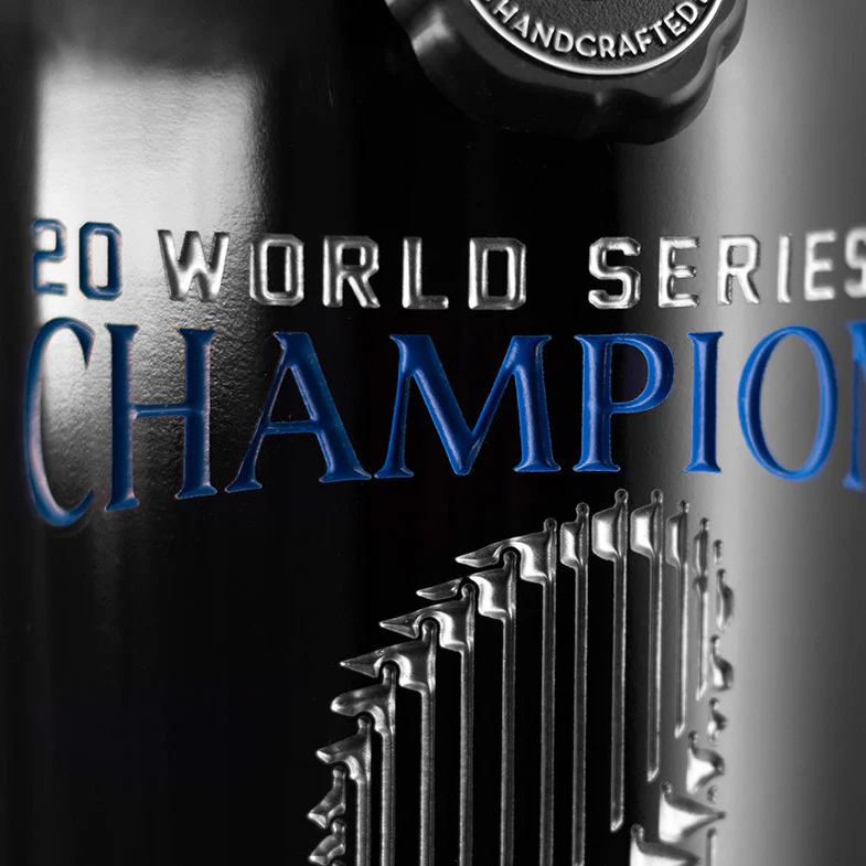 Los Angeles Dodgers 2025 World Series Champions Trophy Etched Wine - Image 4