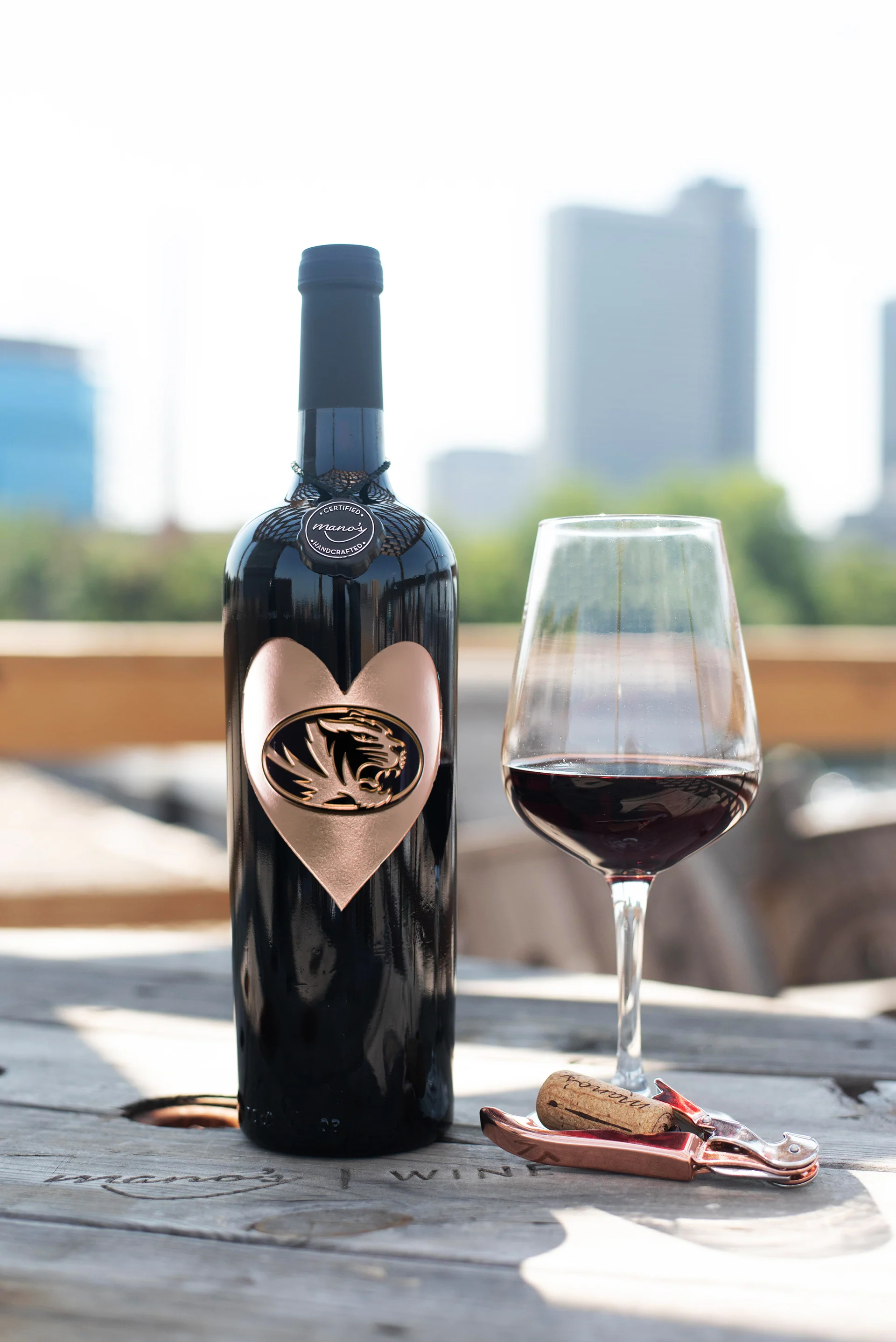 University of Missouri Heart Etched Wine Bottle - Image 3