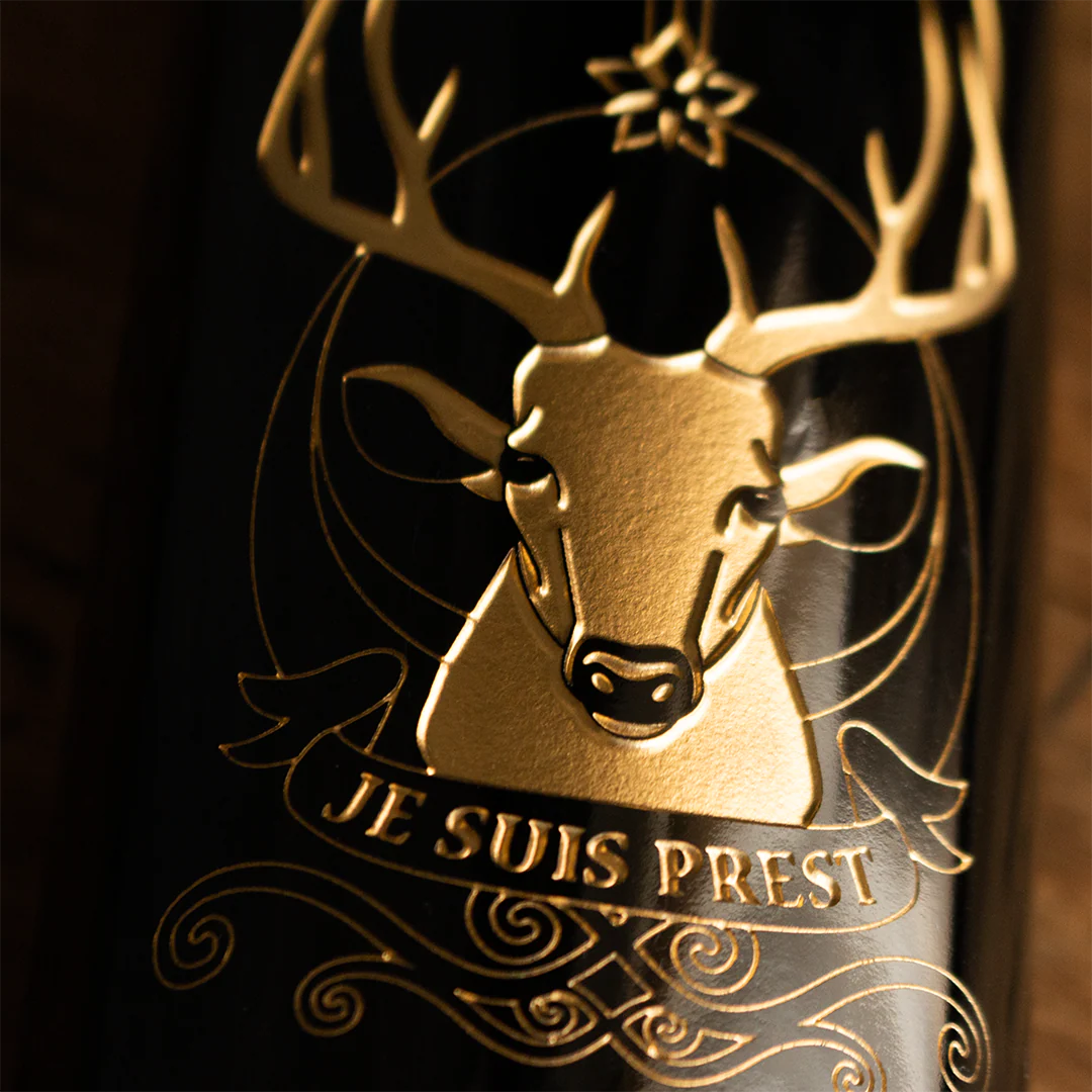Outlander Clan Fraser Etched Wine Bottle - Image 2