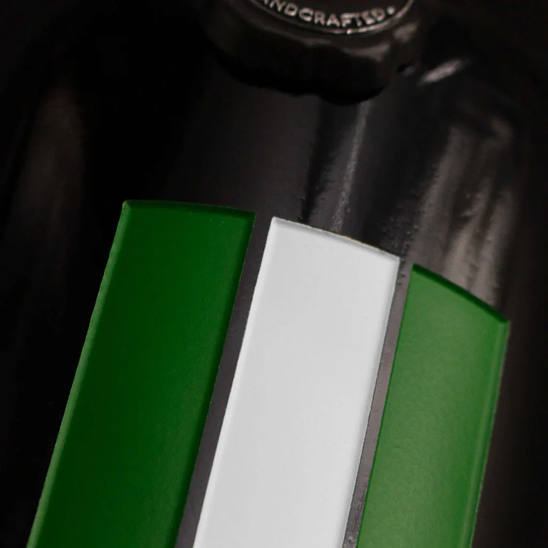Philadelphia Eagles Retro Stripes Etched Wine - Image 2