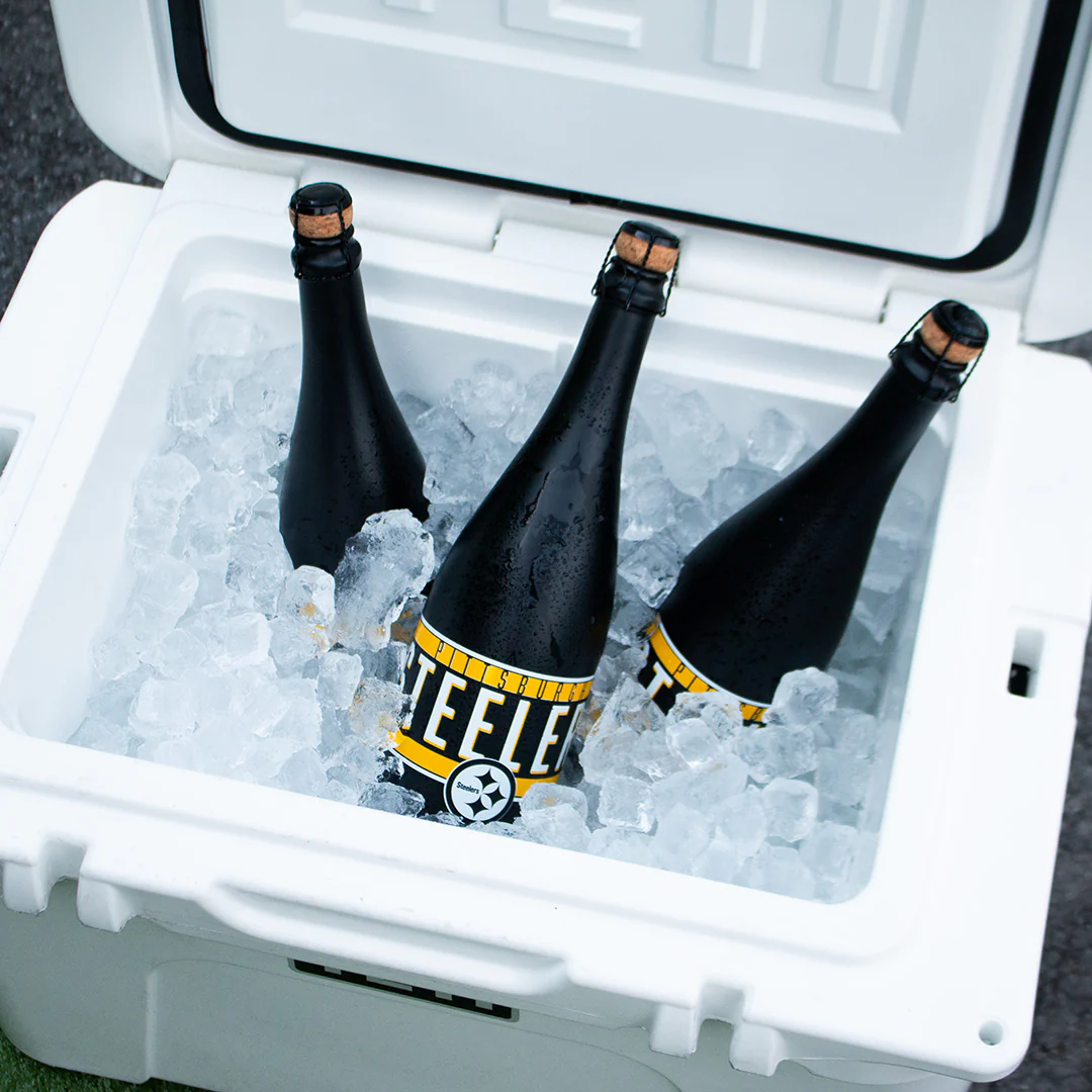 Pittsburgh Steelers Matte Black Bubbly - Image 2