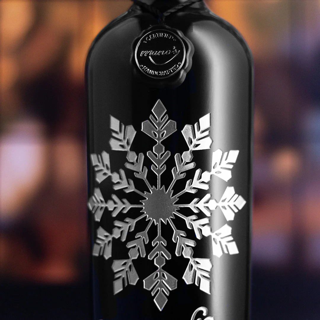 Season's Greetings Snowflake Etched Wine - Image 2