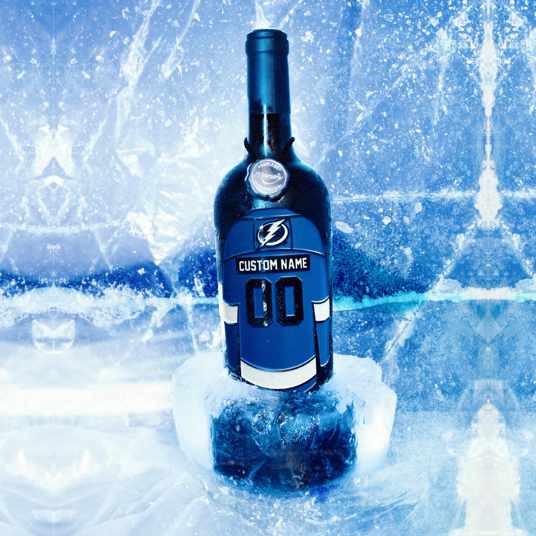 Tampa Bay Lightning Custom Name Etched Wine - Image 3