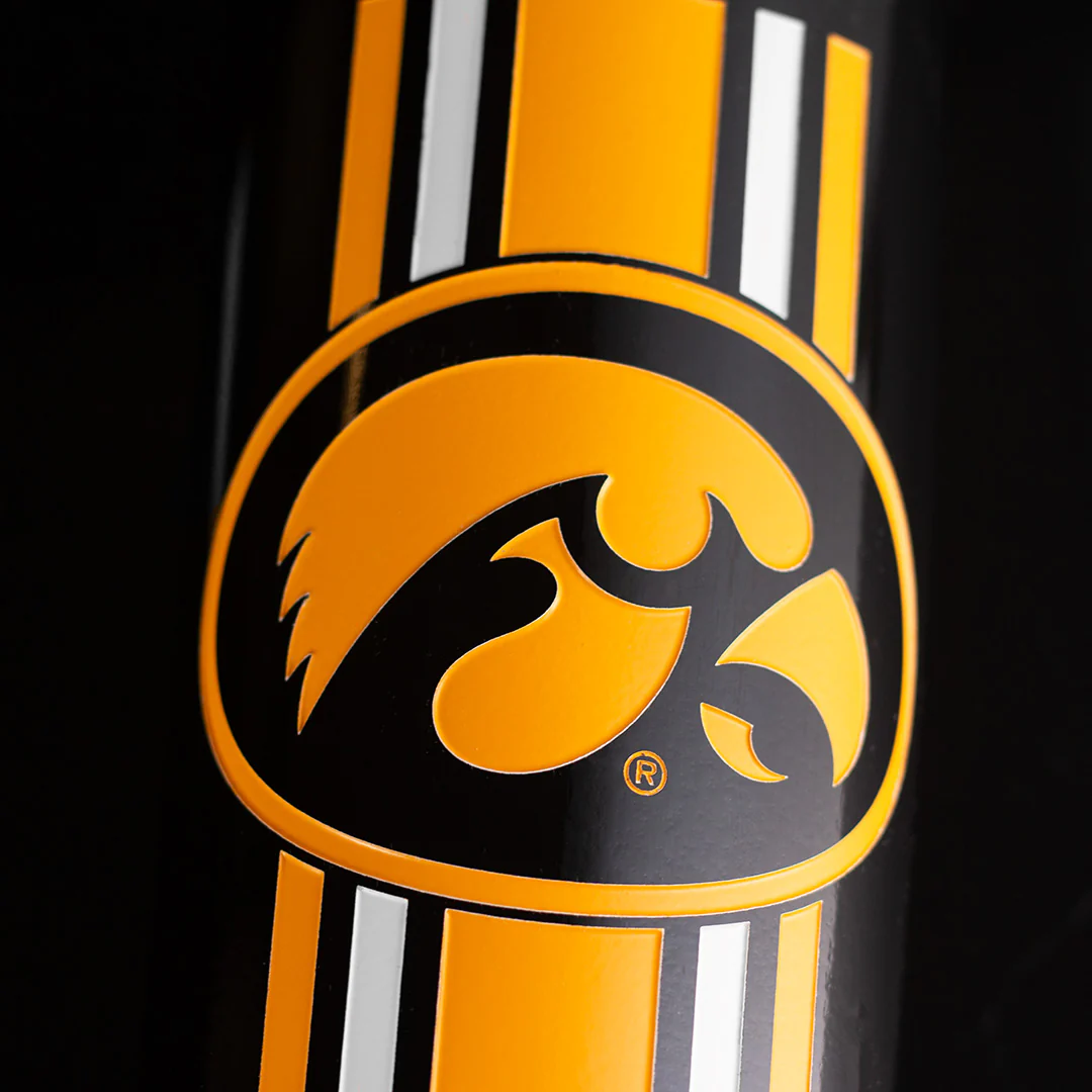 University of Iowa Edition 1 Etched Wine - Image 2
