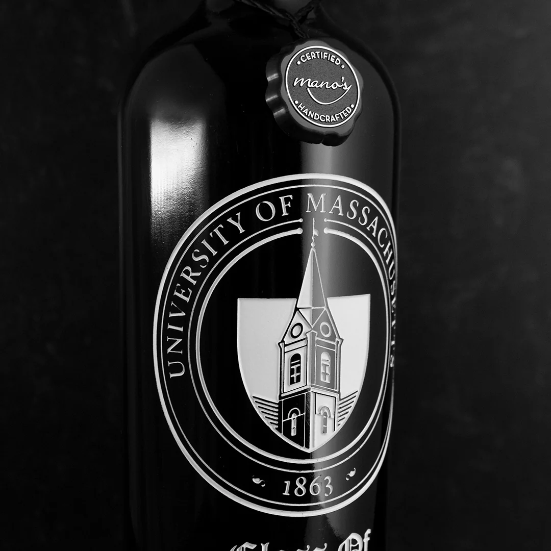 University of Massachusetts Custom Alumni Etched Wine - Image 3