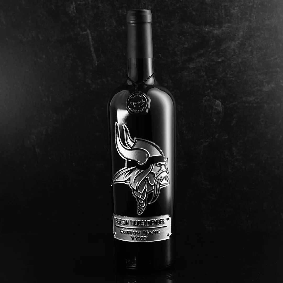 Vikings Custom Season Ticket Member Etched Wine - Image 3